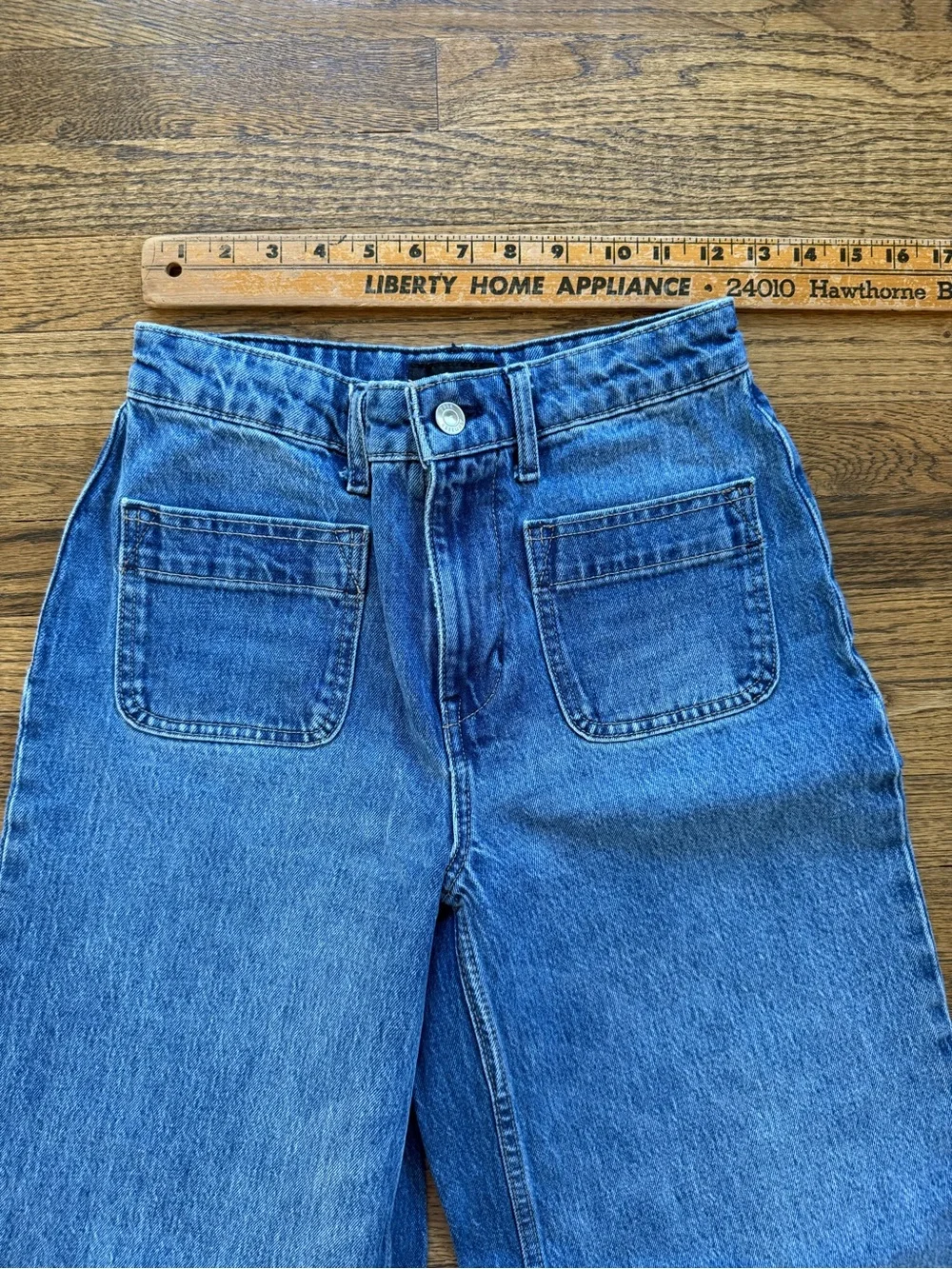 High-Rise Wide-Leg Jeans in Classic Blue